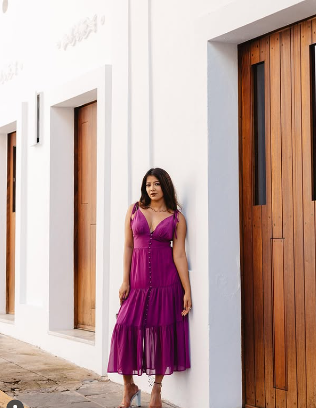 Commercial campaign - Purple dress